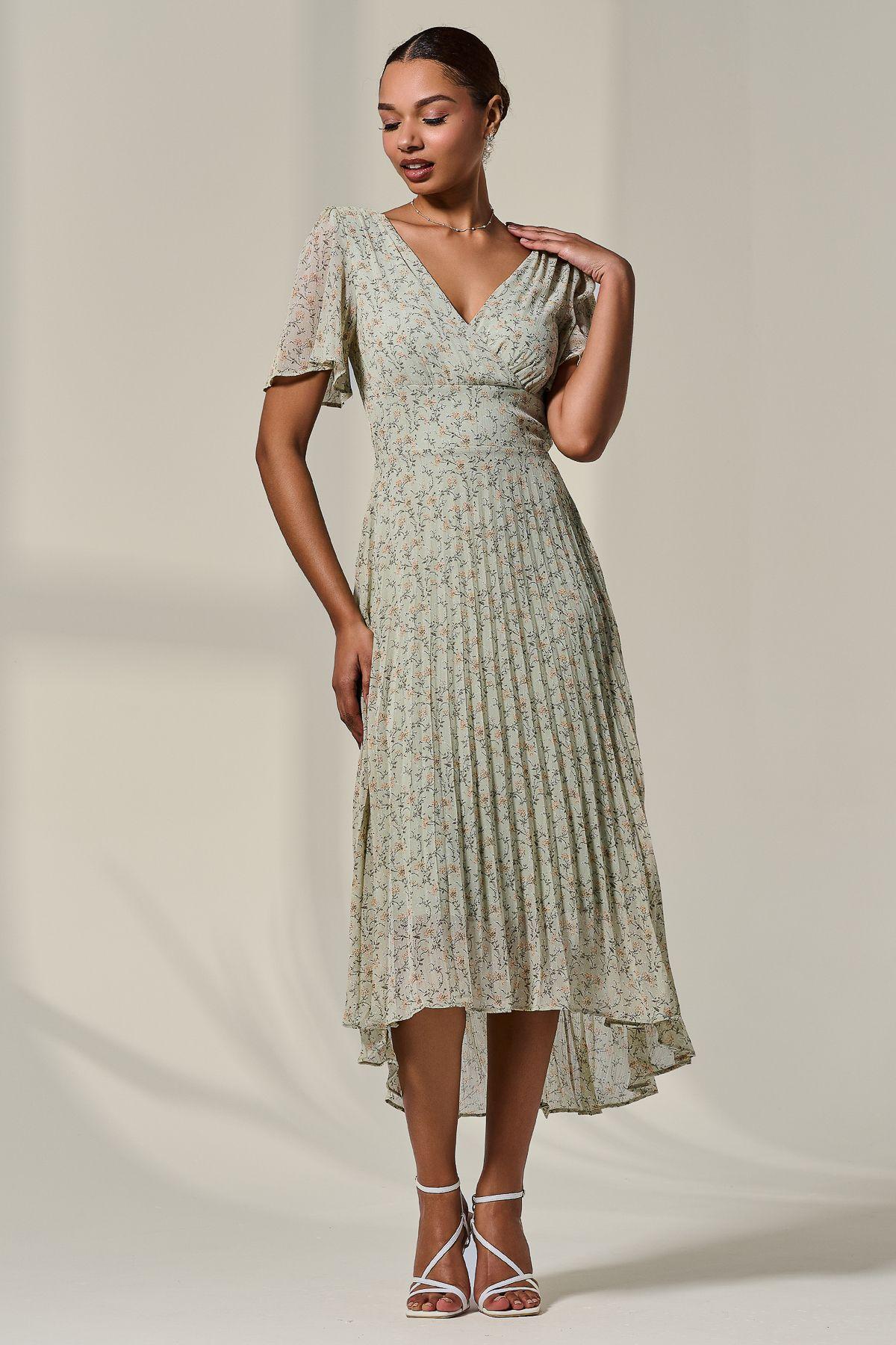 Floral Pleated Dip Hem Maxi Dress by JOLIE MOI