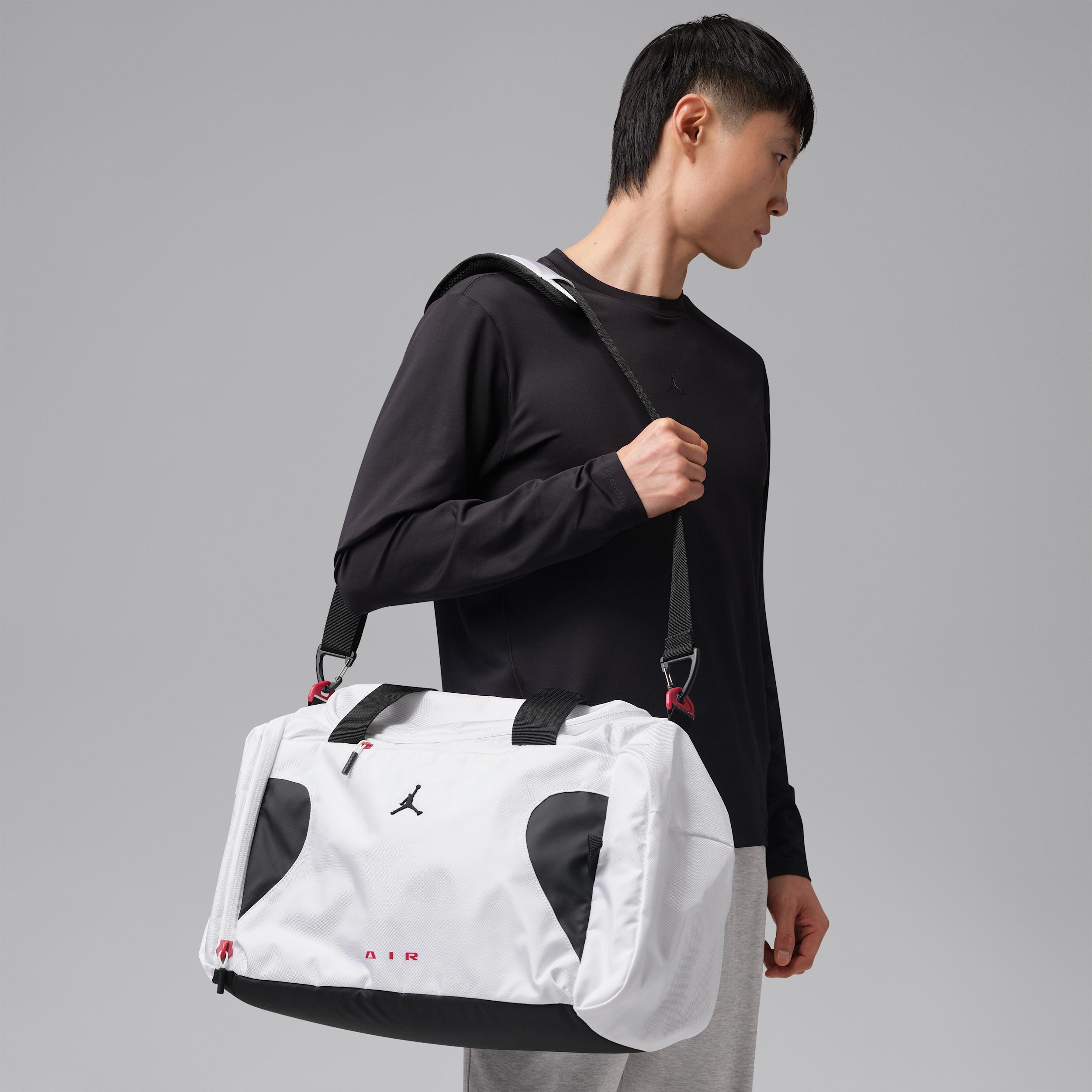 Jordan Element Duffel (48.5L) by JORDAN