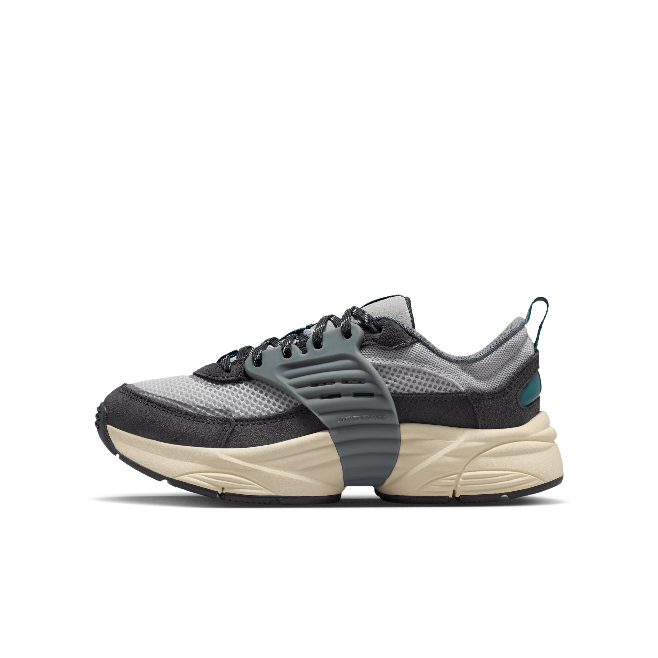 Jordan Trunner O/S Big Kids' Shoes by JORDAN