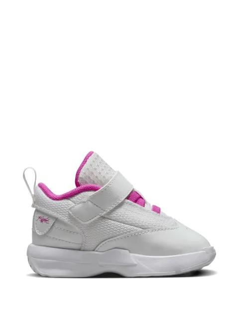 Max Aura 6 sneakers by JORDAN