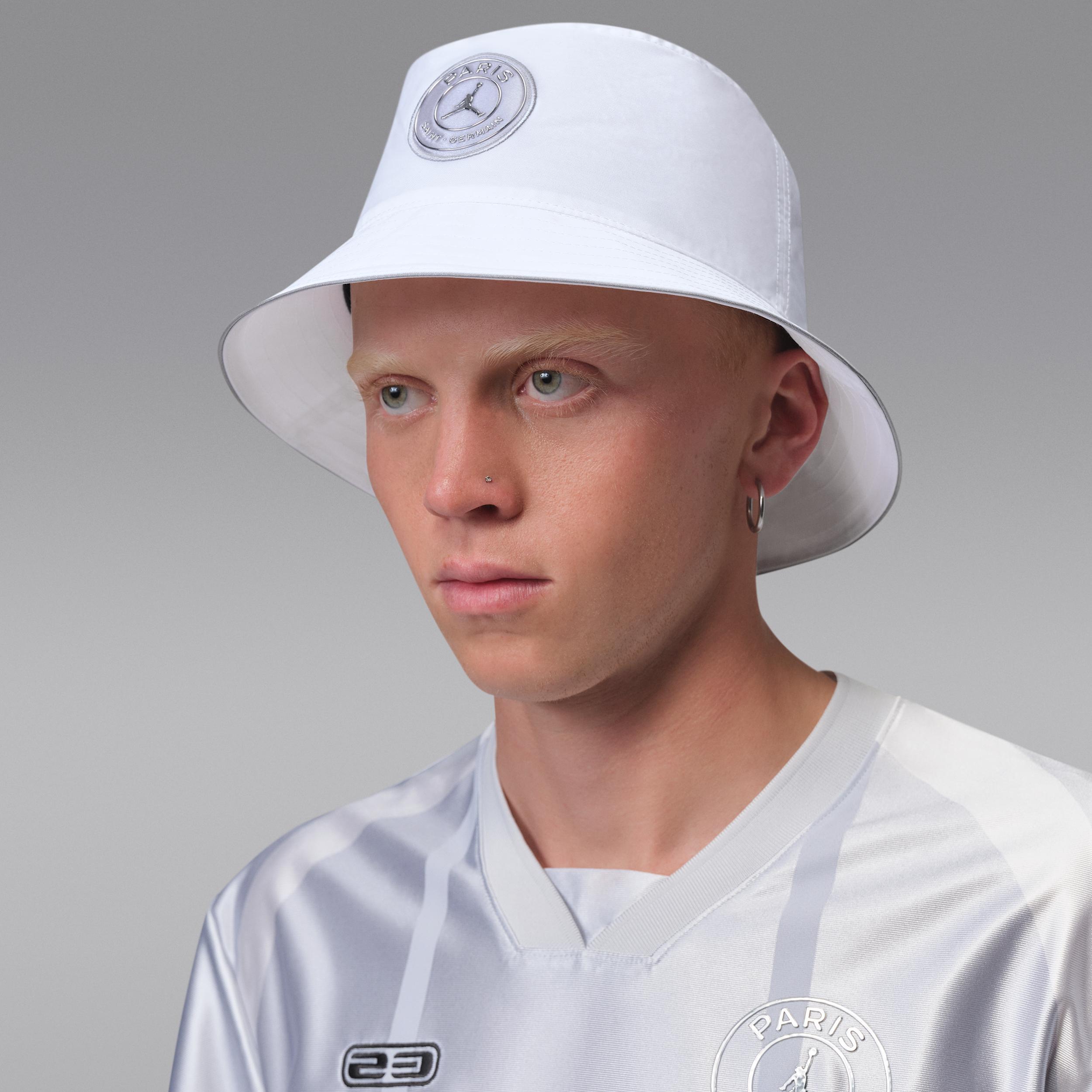 Nike Unisex Paris Saint-Germain Apex Bucket Hat by JORDAN