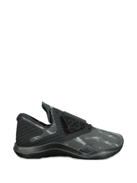 Relentless logo sneakers by JORDAN