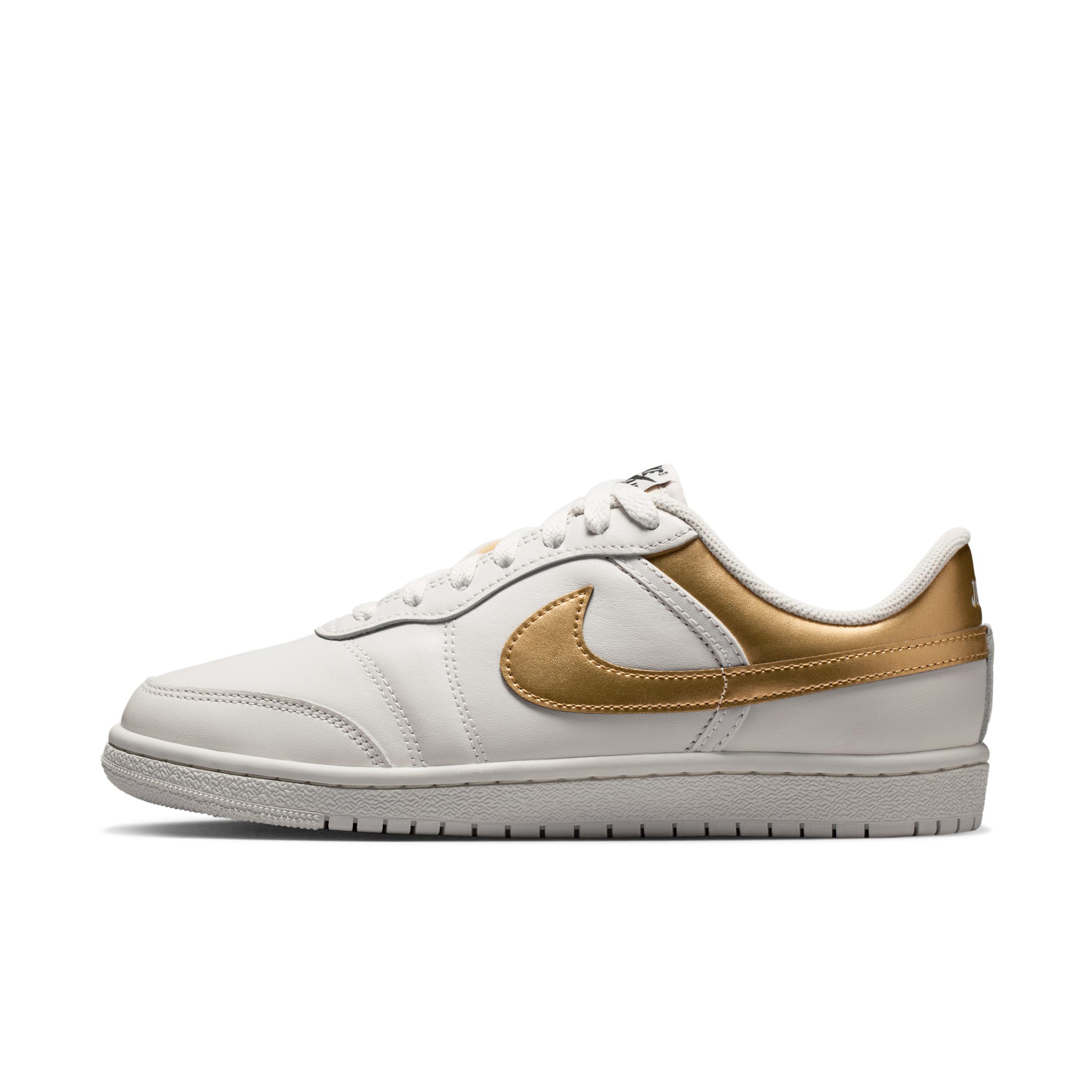 Women's Air Jordan Skyline Low Shoes by JORDAN