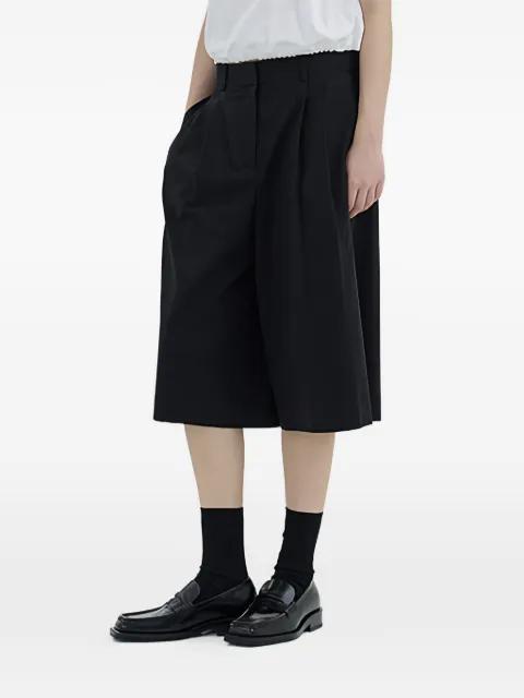 pleated shorts by JUUN.J
