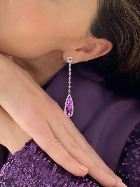 Un Moment Rose earrings by JUWELINA PARIS