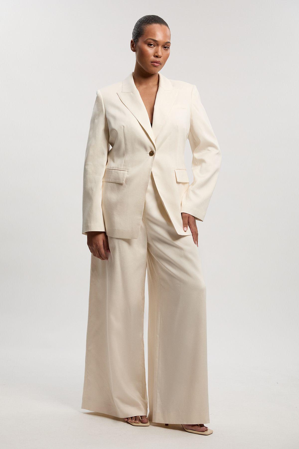 Plus Size Tailored Linen Single Breasted Blazer by KARENMILLEN