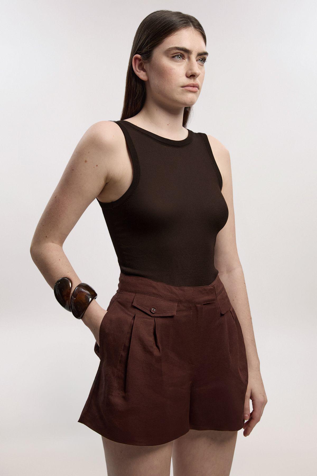 Viscose Linen Woven Pocket Detail Short by KARENMILLEN