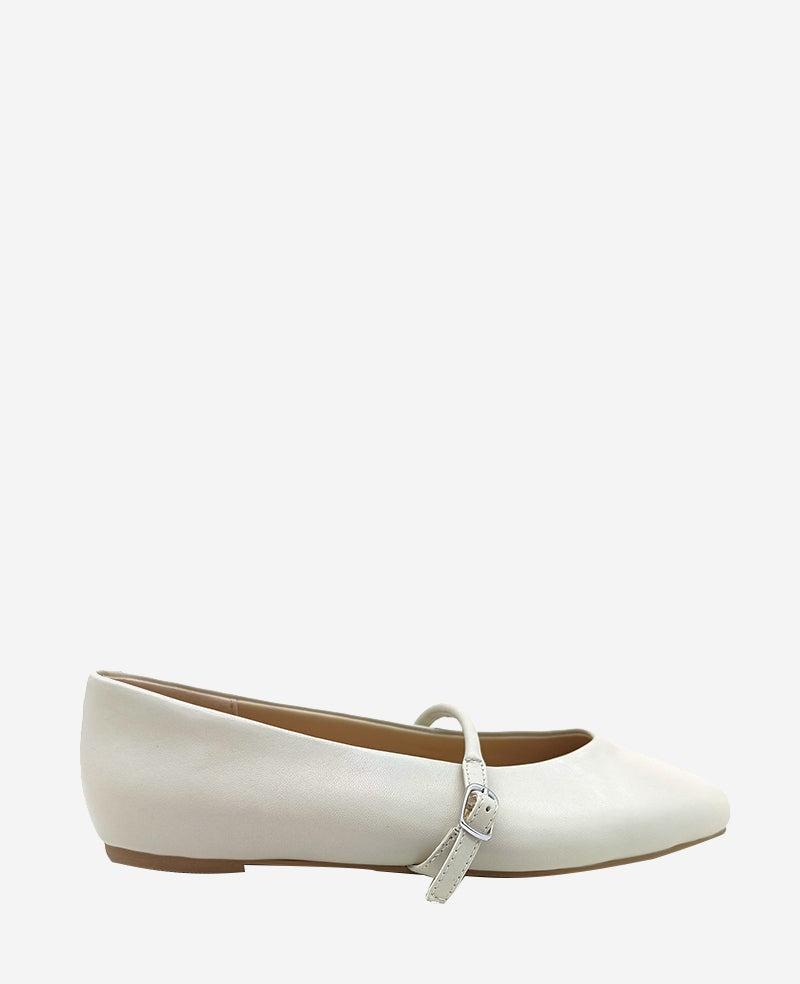 Kenneth Cole | Magnolia Leather Ballet Flat by KENNETH COLE