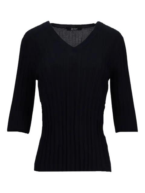 V-neck ribbed top by LA ROSE