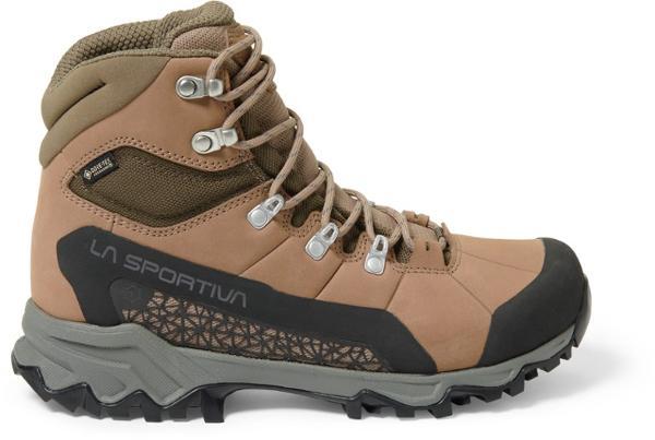 Nucleo High II GTX Hiking Boots by LA SPORTIVA