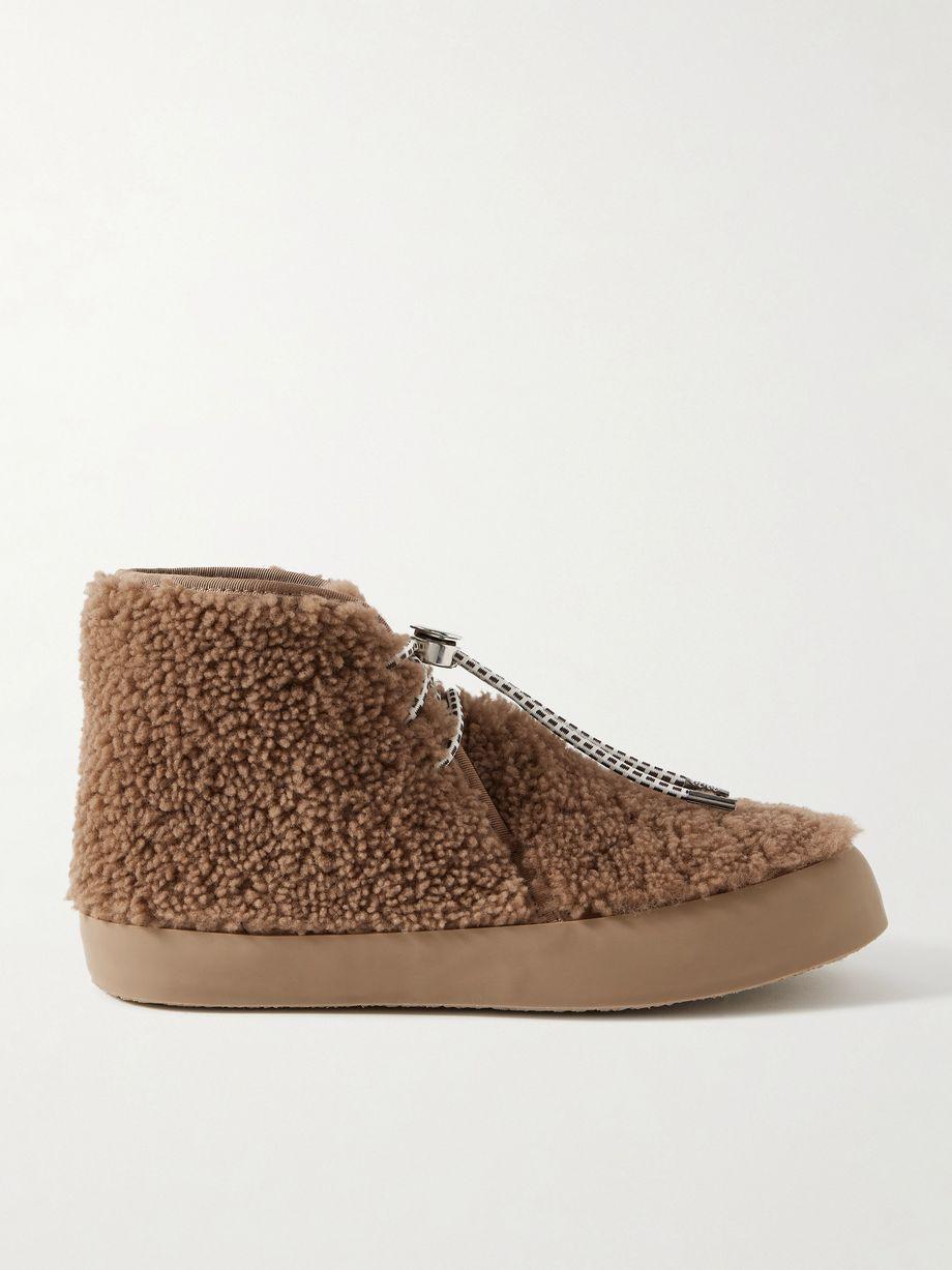 Desert shearling ankle boots by LE MONDE BERYL