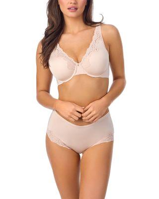 Lace Allure Contour Underwire Bra by LE MYSTERE