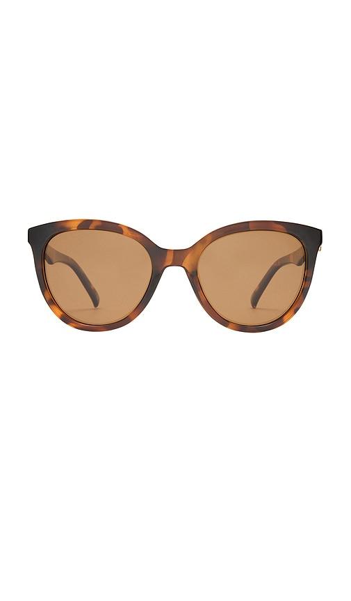 Le Specs The Muse Sunglasses in Brown by LE SPECS