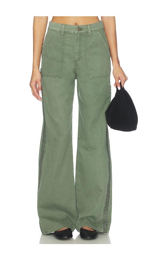 Le Superbe Everyday Brenda Tux Pant in Green by LE SUPERBE Le Superbe Everyday Brenda Tux Pant in Green by LE SUPERBE