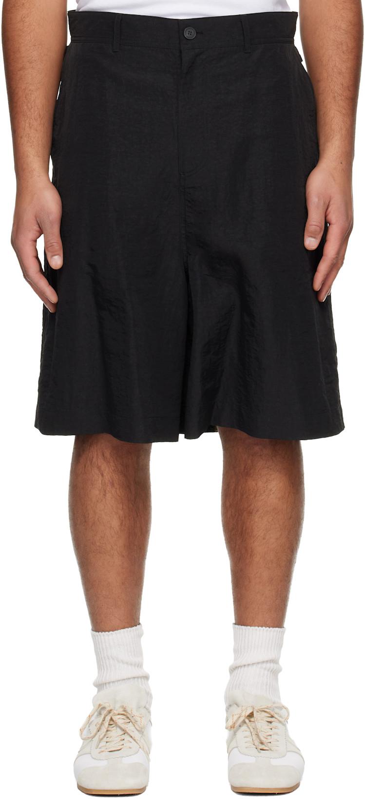 Black Adjustable Bermuda Shorts by LE17SEPTEMBRE