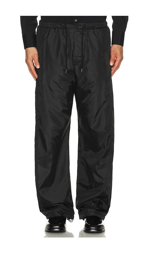 Le17Septembre Curved Pants in Black by LE17SEPTEMBRE