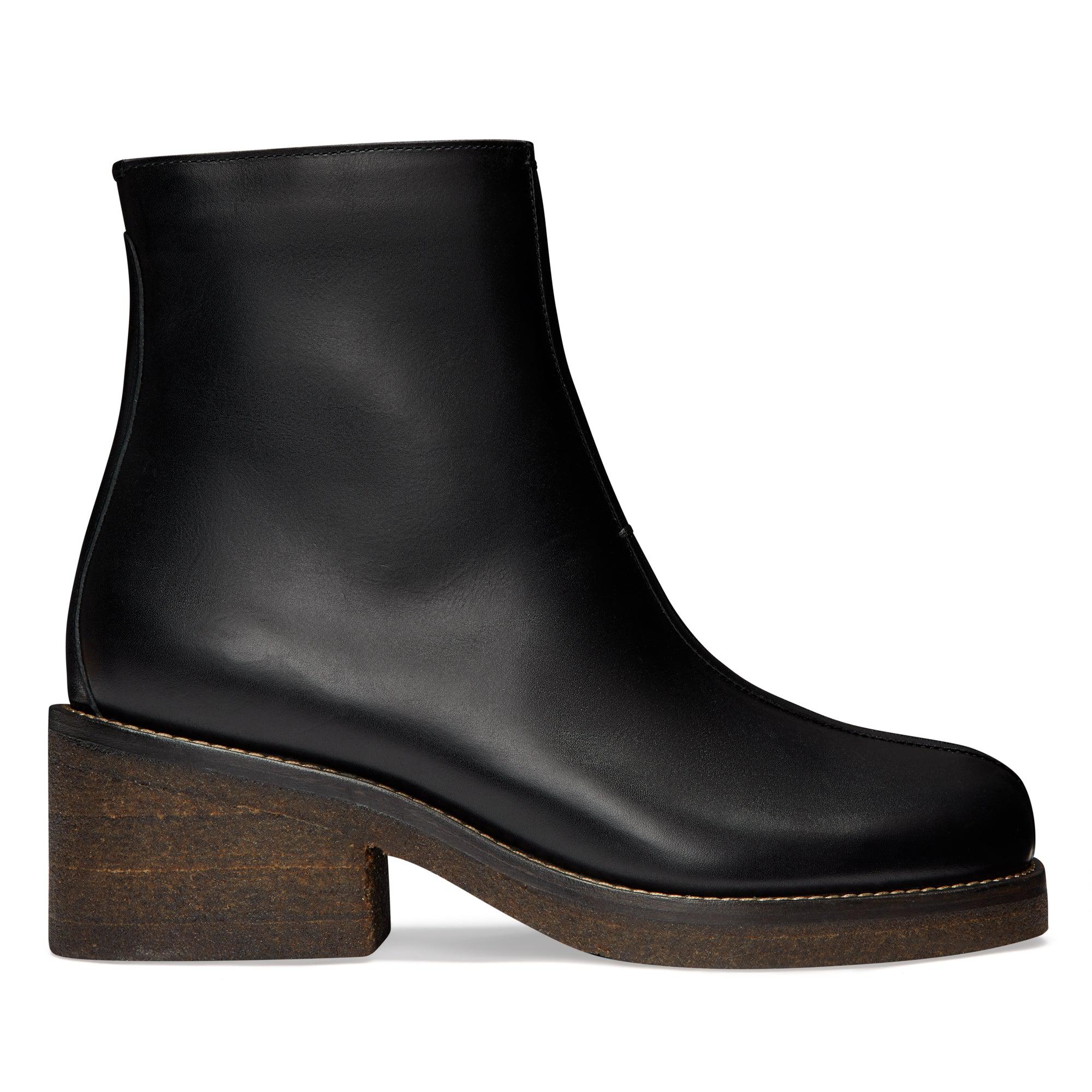 Lemaire - Women’s Woman Piped Heel - (Black) by LEMAIRE