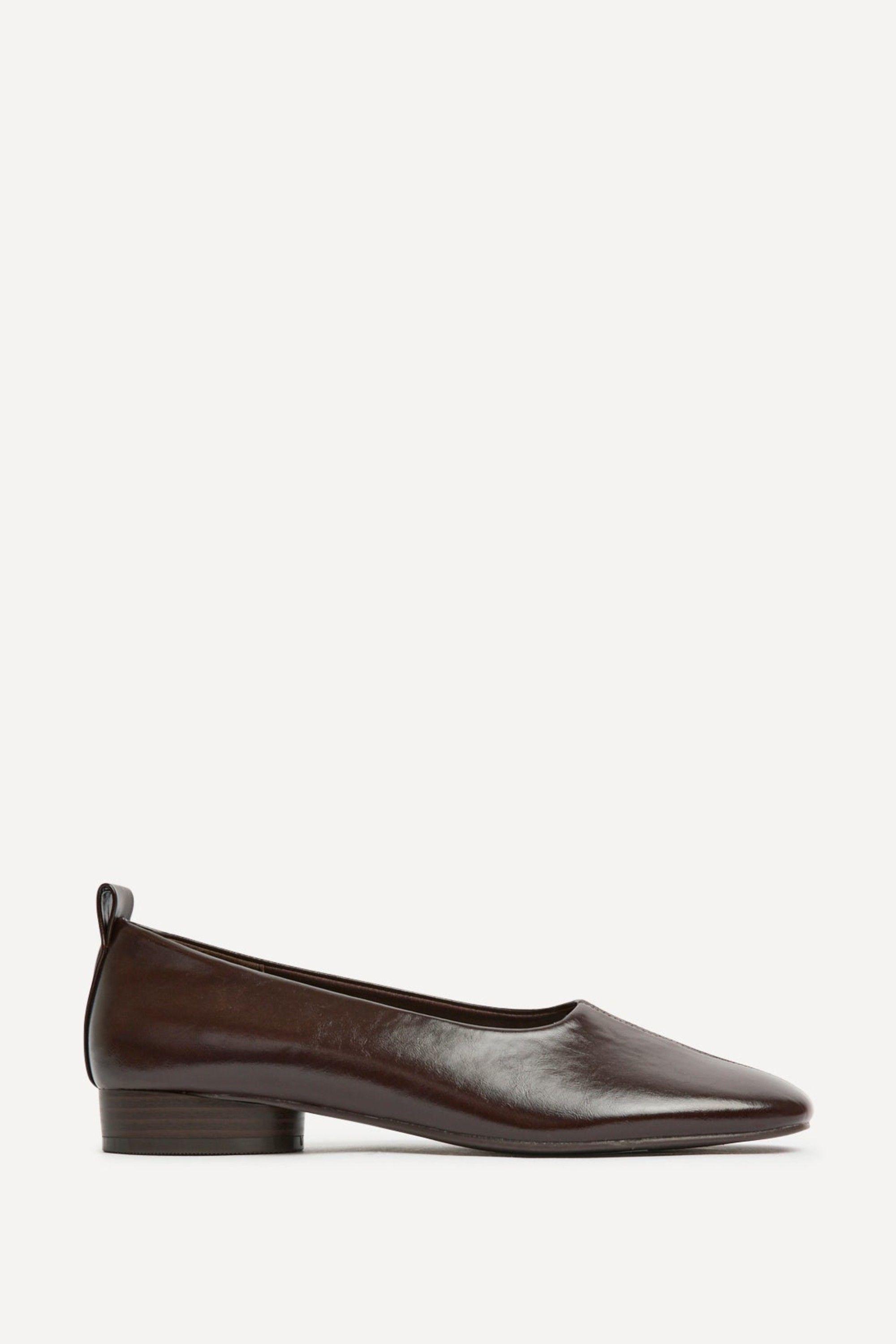 Capsule Brown Faux Leather Ballet Flats by LINZI