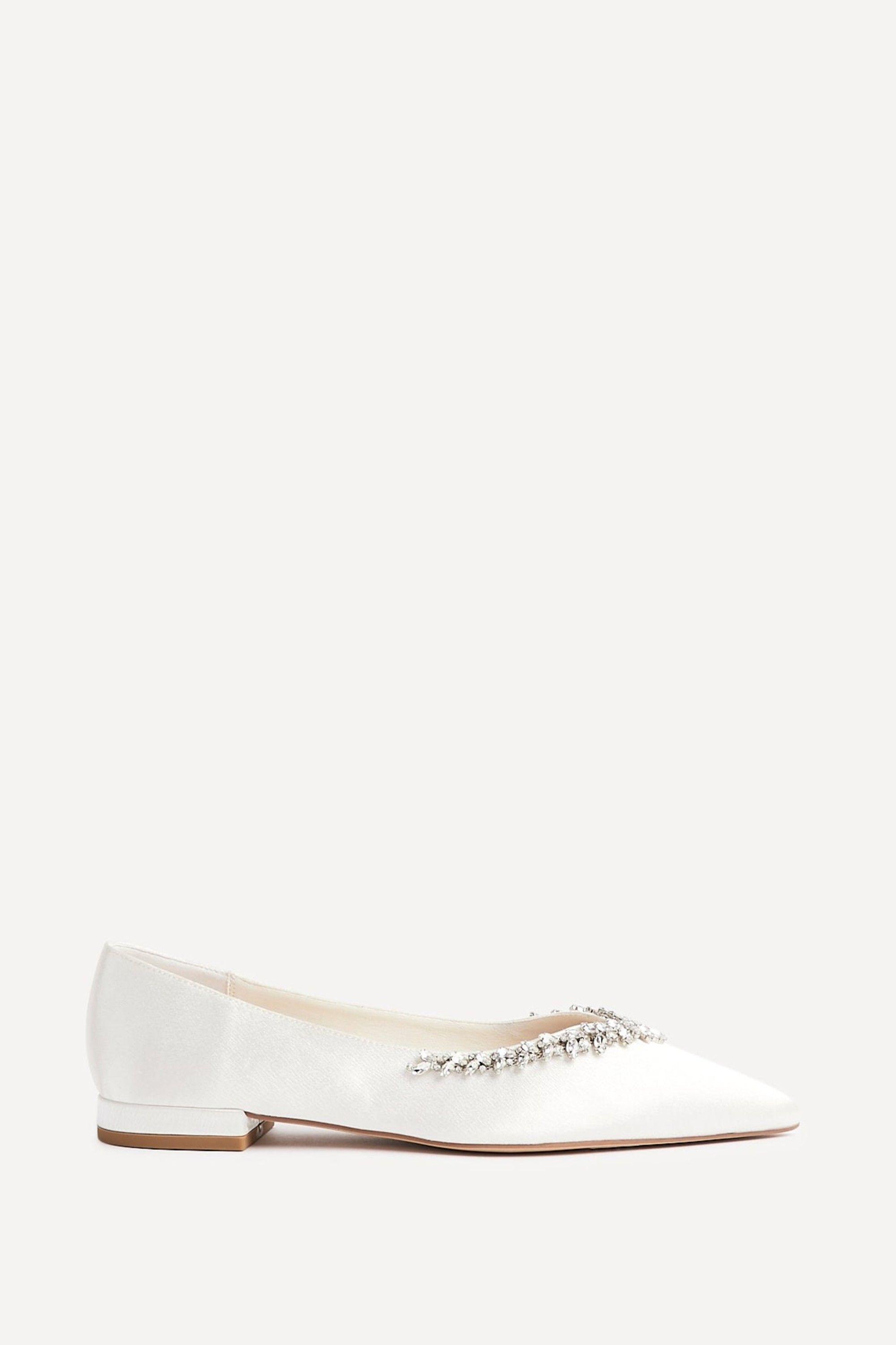 Endless Bridal Ivory Satin Pointed Pumps by LINZI