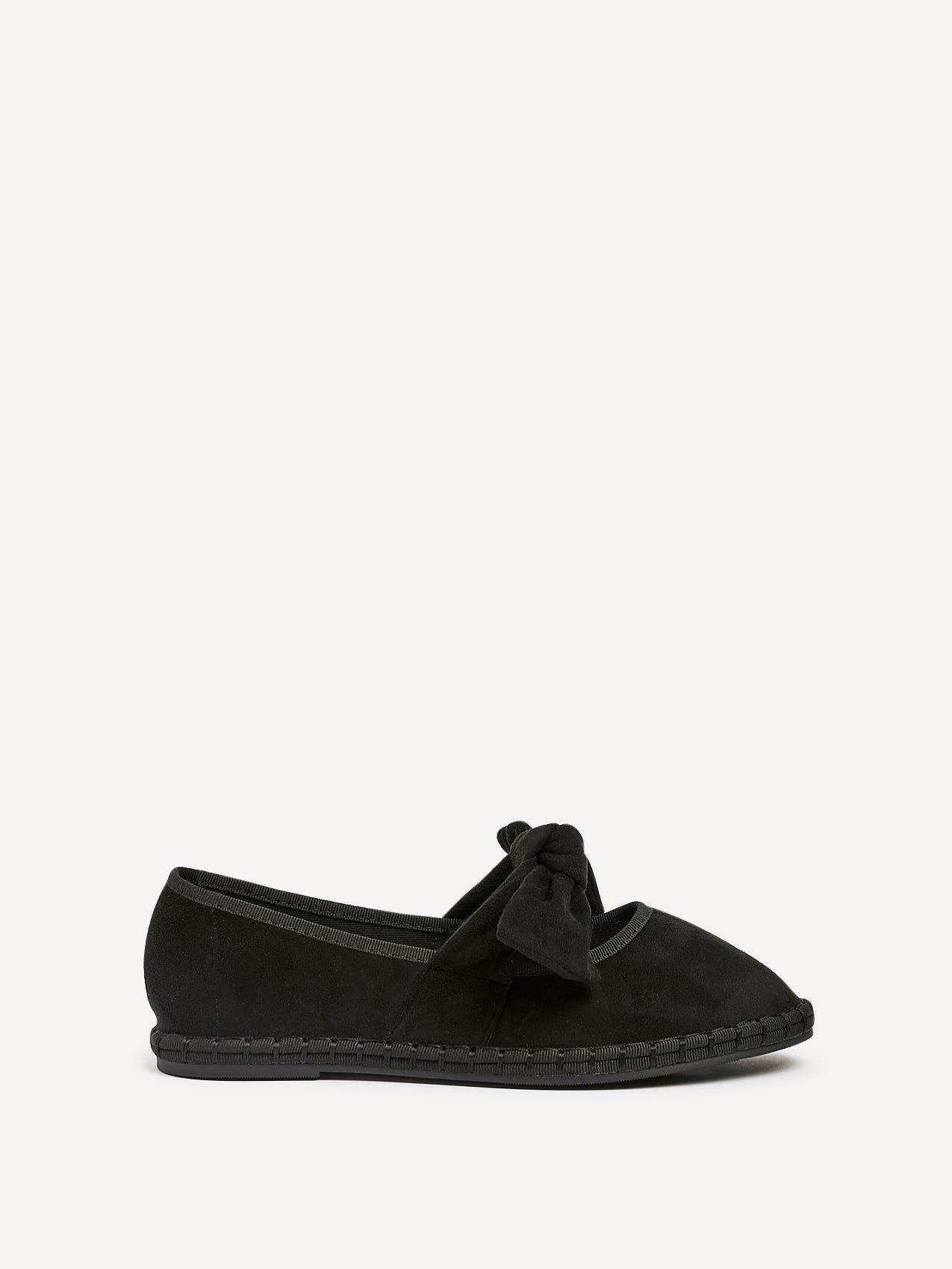 Pout Black Faux Suede Pumps by LINZI