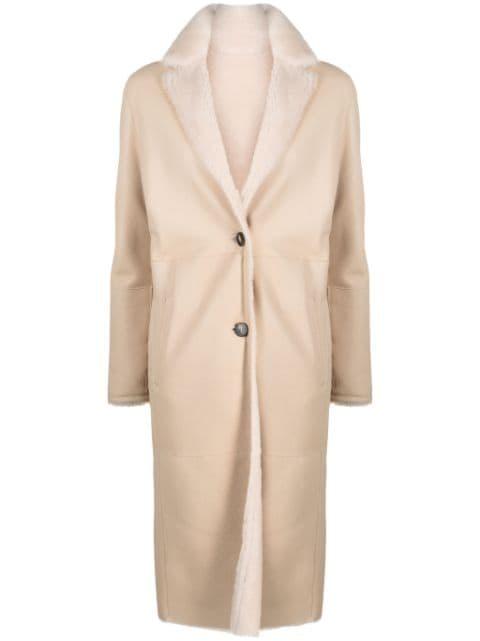 Lammmantel button-up coat by LISKA