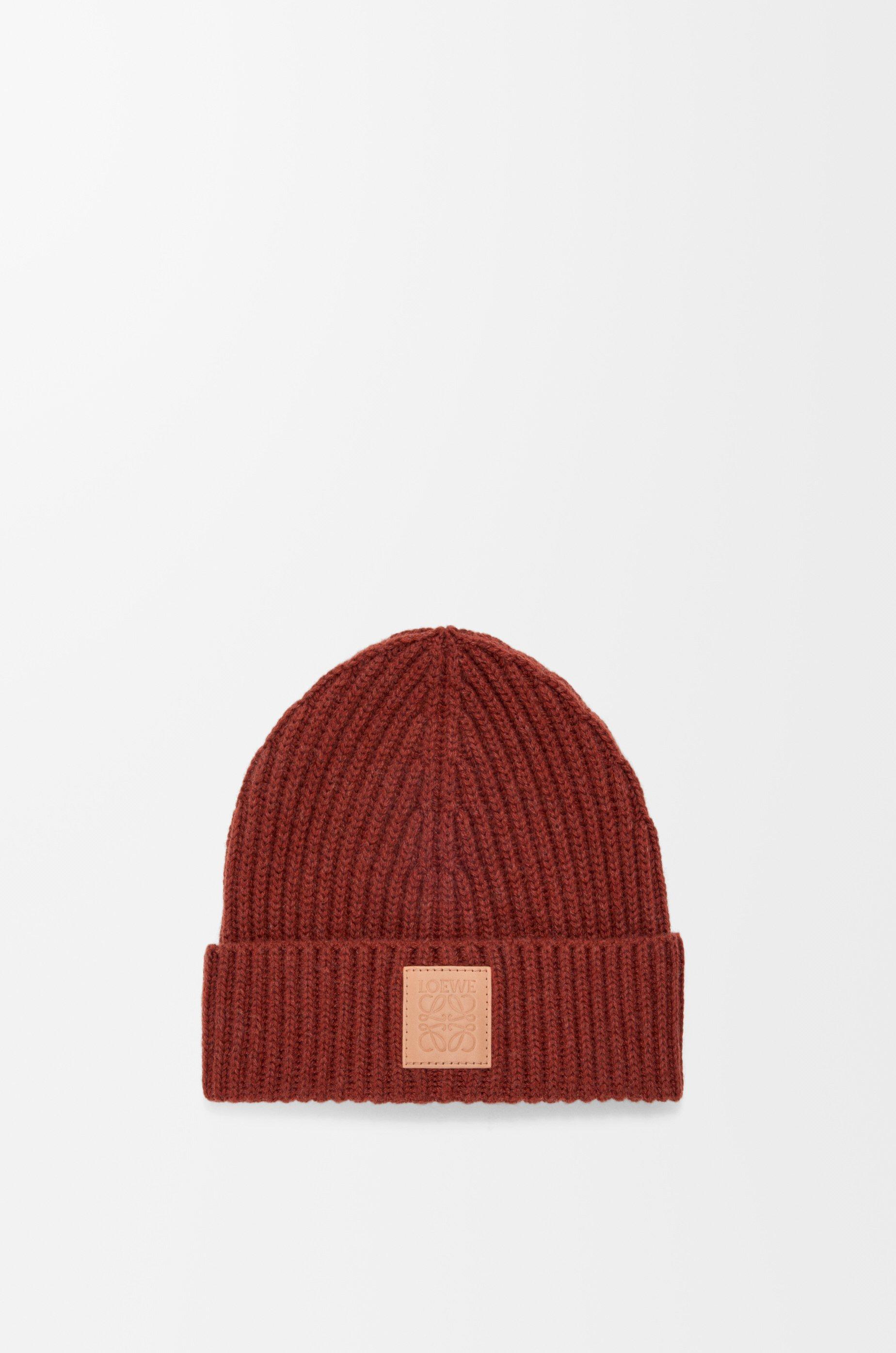 Beanie in cashmere by LOEWE