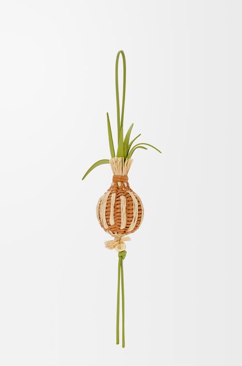 Onion sprout charm in classic calfskin and raffia by LOEWE