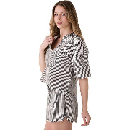 Bella Short-Sleeve Top by LOLE