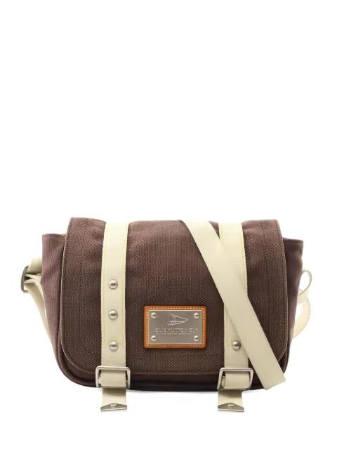2005 Busas PM Antigua canvas shoulder bag by LOUIS VUITTON 