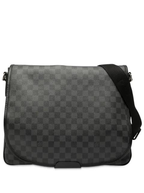 2008 Damier Graphite Daniel GM crossbody bag by LOUIS VUITTON 