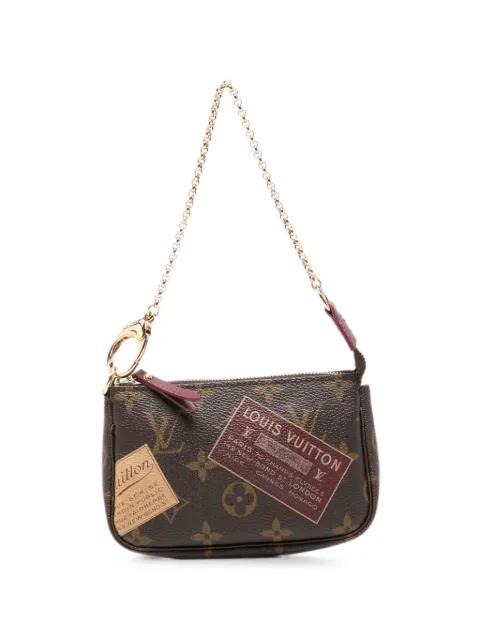 2009 monogram-pattern handbag by LOUIS VUITTON 