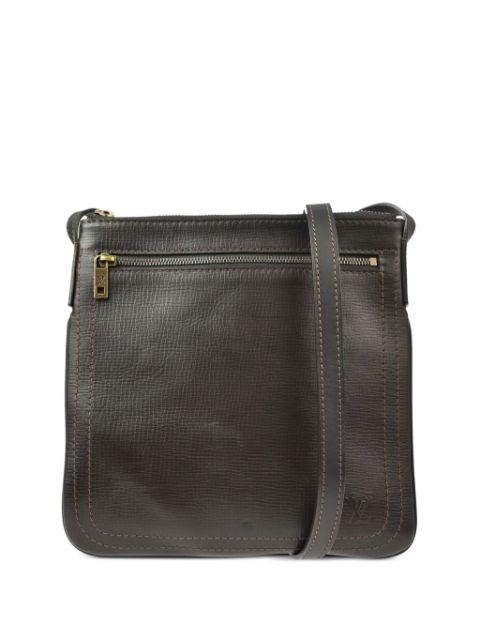2010 Utah Shawnee Pochette cross body bag by LOUIS VUITTON 