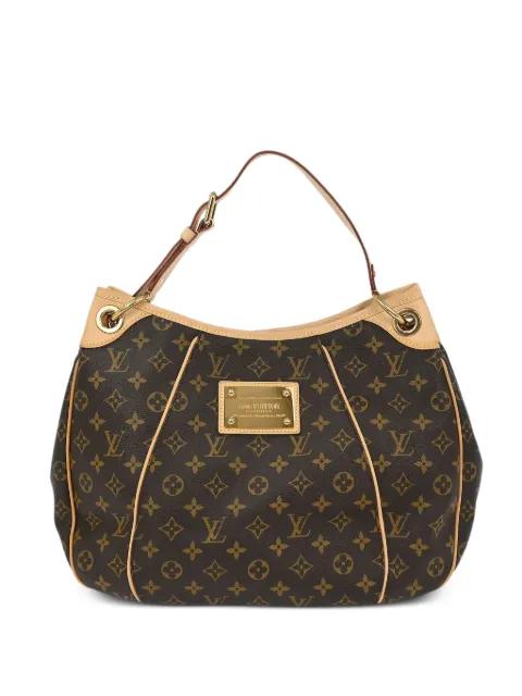 2010 monogram handbag by LOUIS VUITTON 