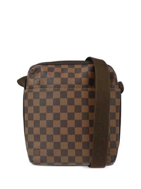 2011 Trotteur Beaubourg shoulder bag by LOUIS VUITTON 