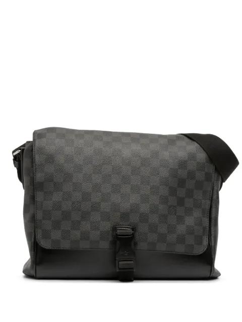 2014 Damier Graphite Skyline Messenger MM crossbody bag by LOUIS VUITTON 2014 Damier Graphite Skyline Messenger MM crossbody bag by LOUIS VUITTON