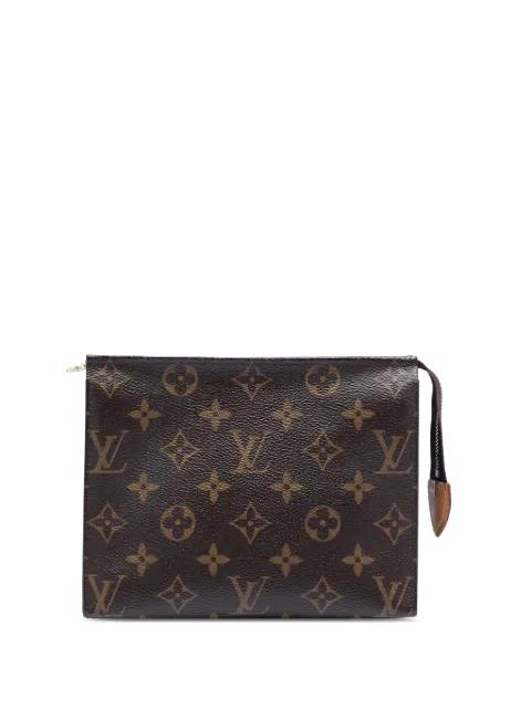 2020 Monogram Toiletry Pouch 19 clutch bag by LOUIS VUITTON 