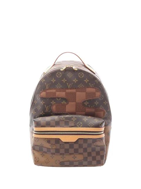 2021-2026 Monogram Discovery PM backpack by LOUIS VUITTON 