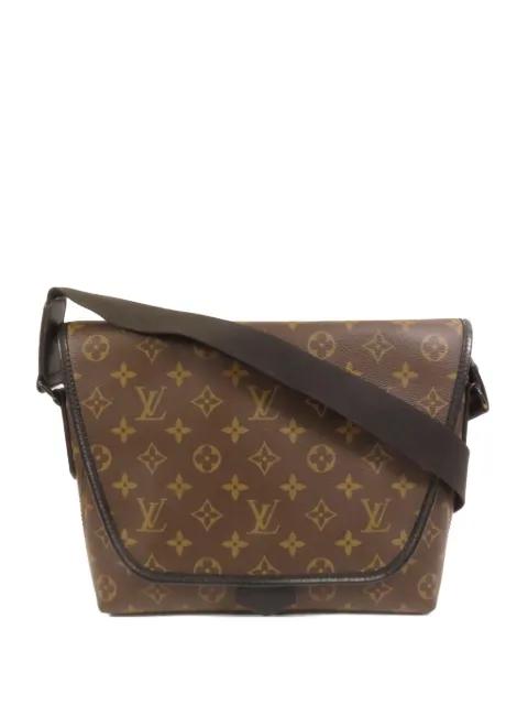 Magnetic messenger bag by LOUIS VUITTON 