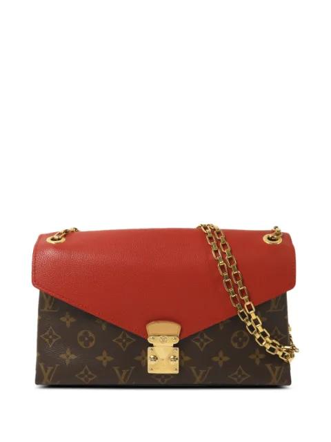 Pallas Chain crossbody bag by LOUIS VUITTON 