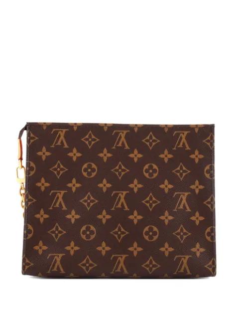 Toiletry Pouch on Chain Monogram Canvas shoulder bag by LOUIS VUITTON Toiletry Pouch on Chain Monogram Canvas shoulder bag by LOUIS VUITTON
