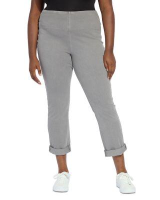 Pull-On Boyfriend Jeans in Mid Wash by LYSSE