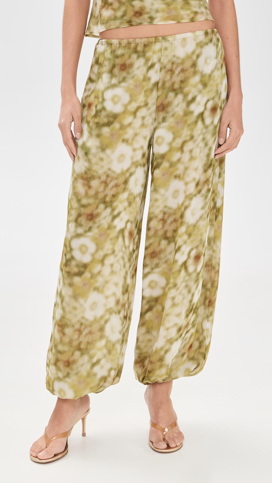 Frida Jeanie Balloon Pants by MADISON THE LABEL