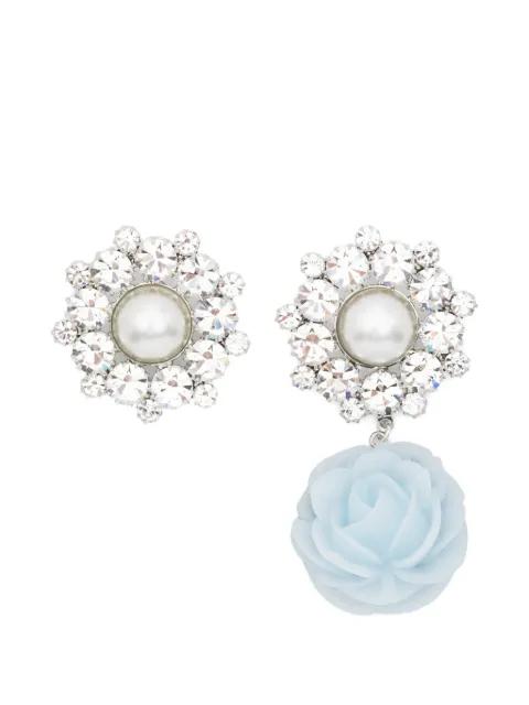 floral-shaped earrings by MAGDA BUTRYM