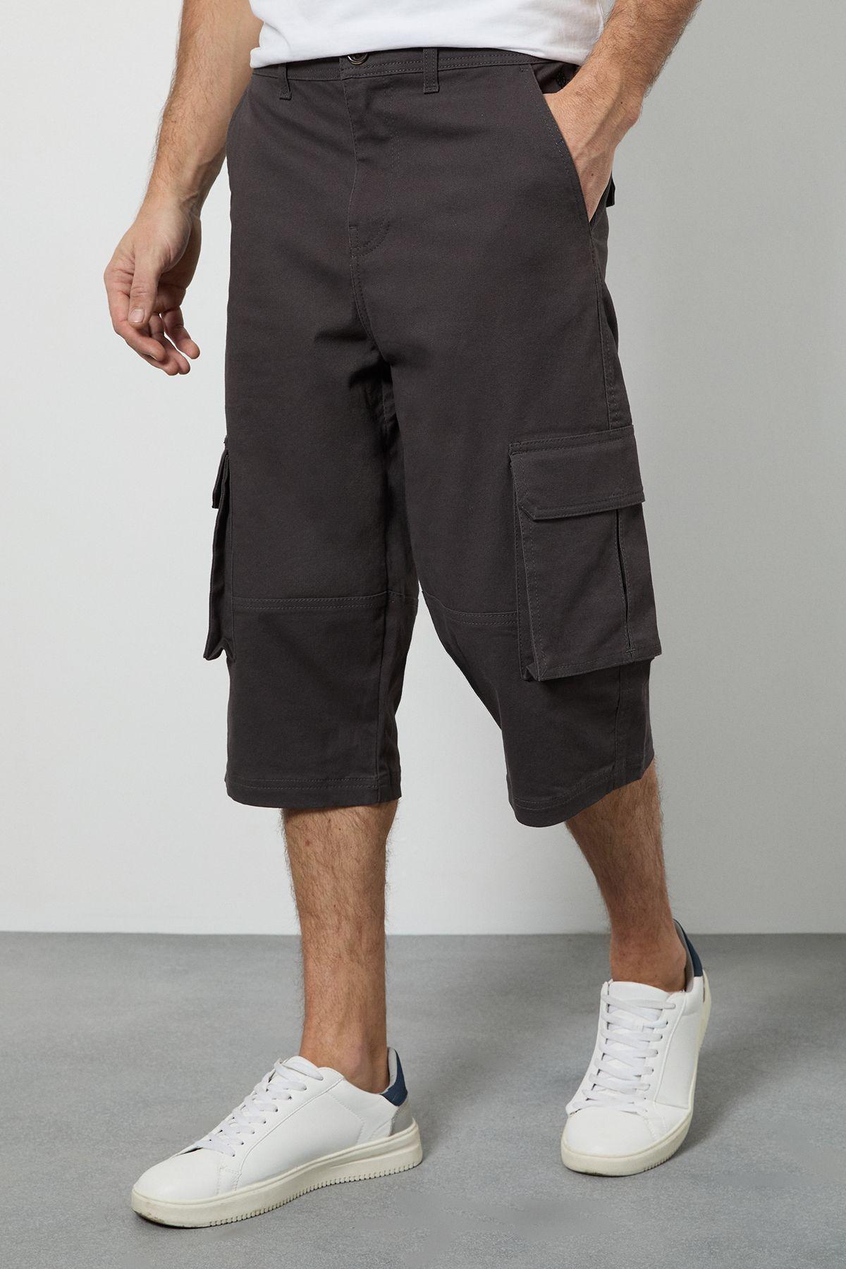 Charcoal 3/4 Cotton Cargo Short by MAINE