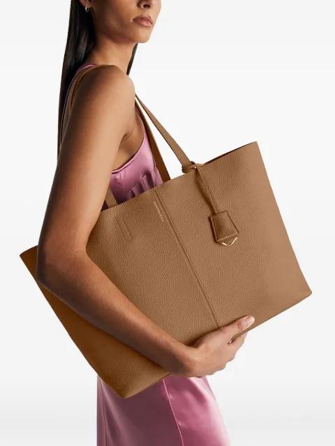 Snap Soft leather tote bag by MAISON DE SABRE