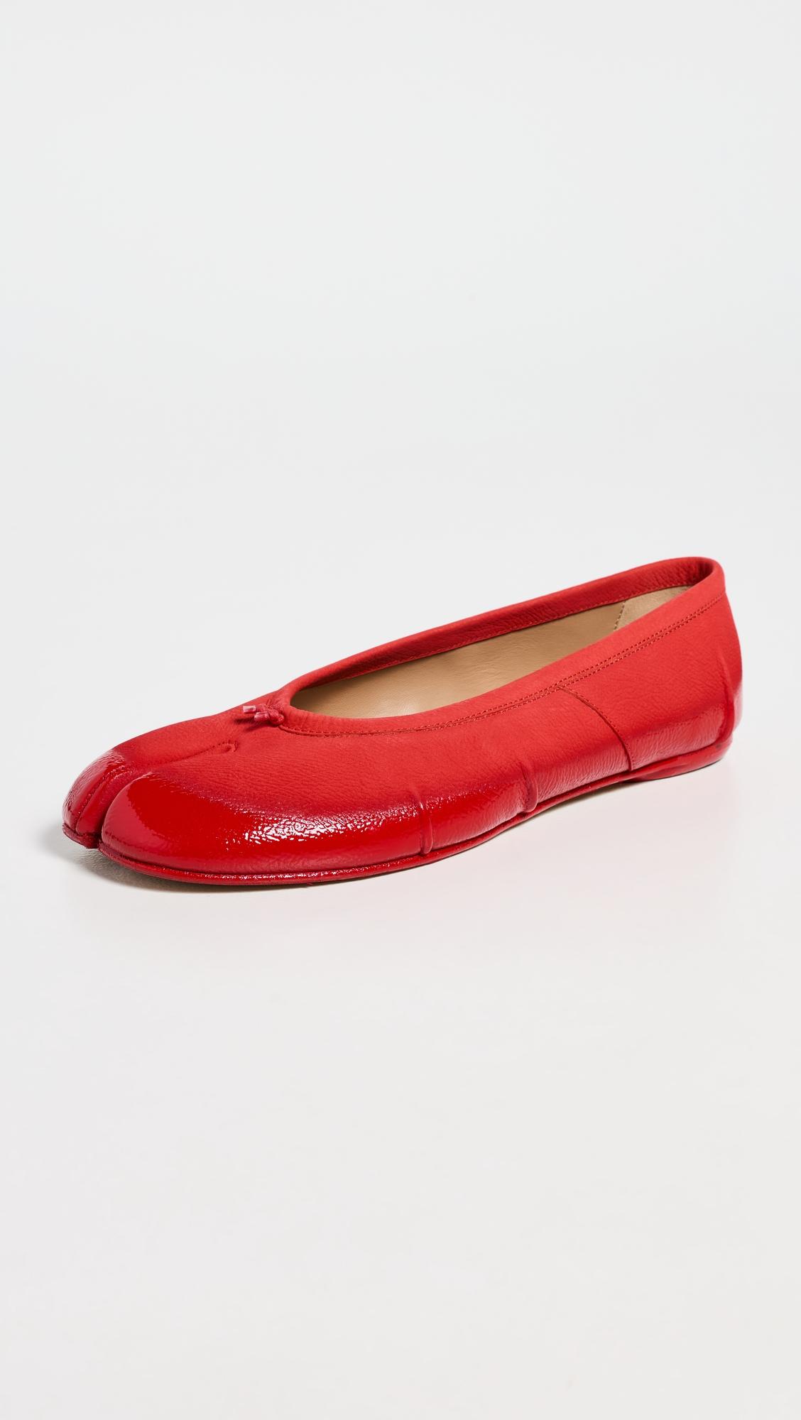 Tabi Ballerina Flats by MAISON MARGIELA
