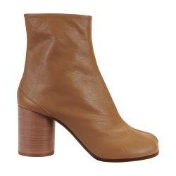 Tabi ankle boots by MAISON MARGIELA