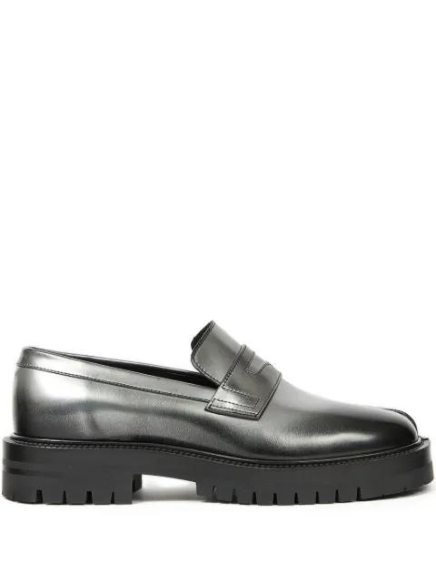 Tabi leather loafers by MAISON MARGIELA