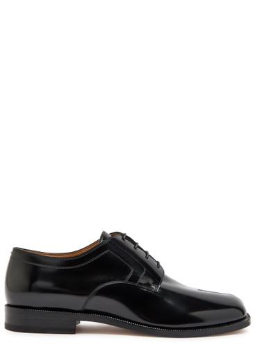 Tabi split-toe leather shoes by MAISON MARGIELA