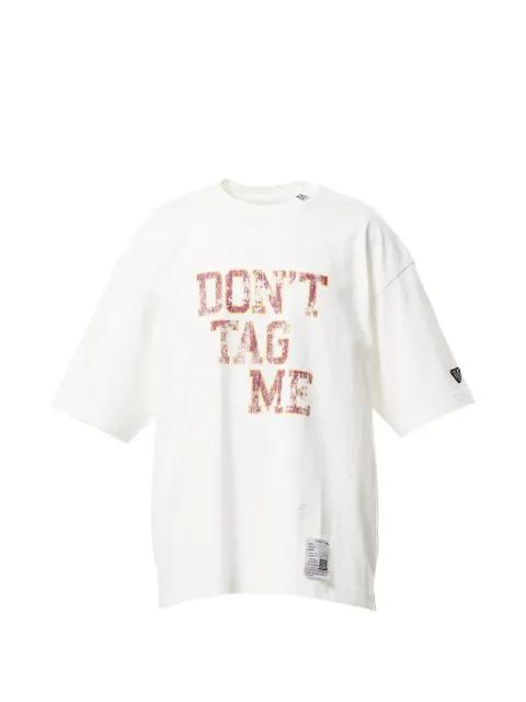 Don't Tag Me printed T-shirt by MAISON MIHARA YASUHIRO